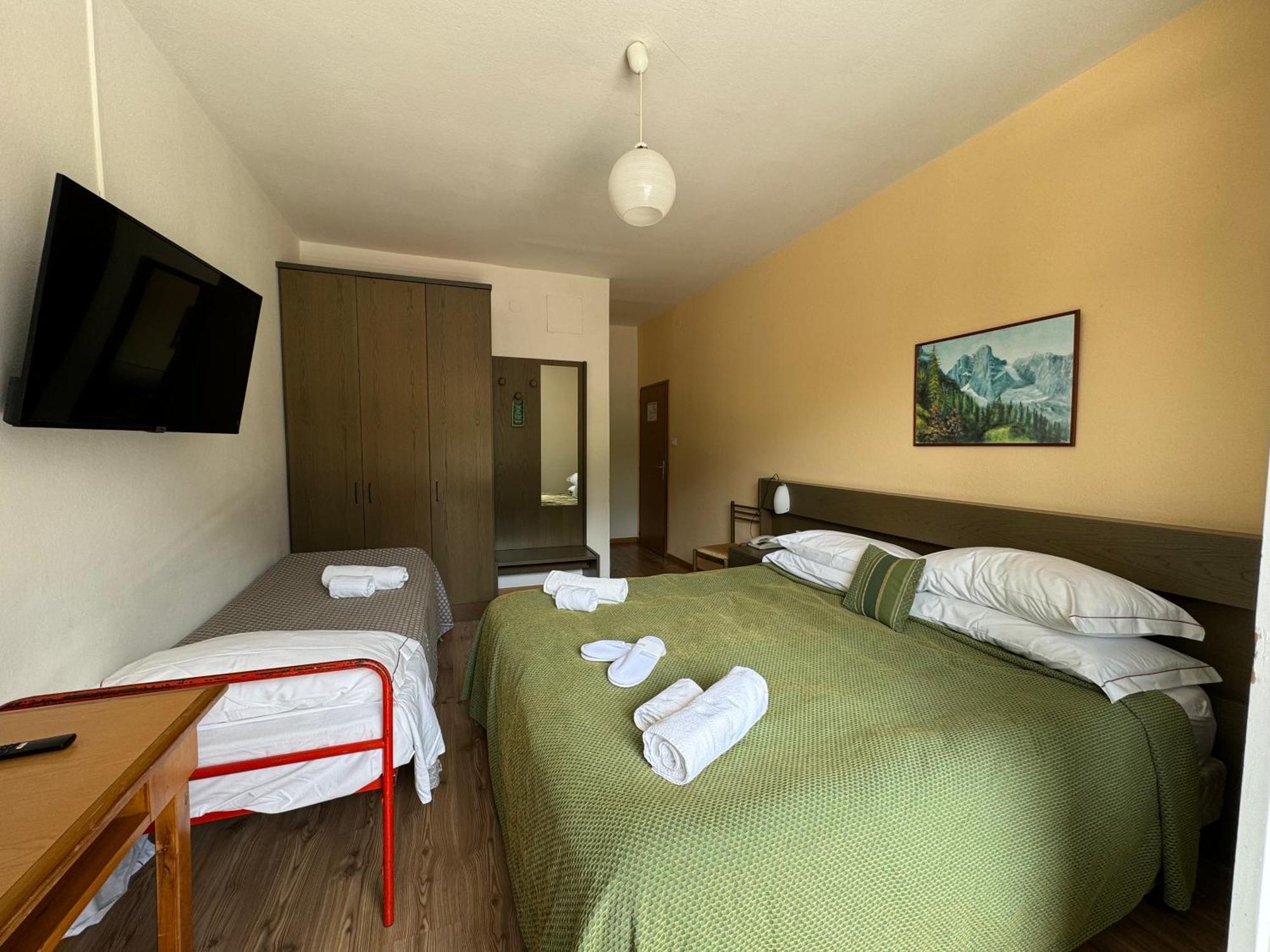 מולבנו Garden Hotel Bellariva חדר תמונה