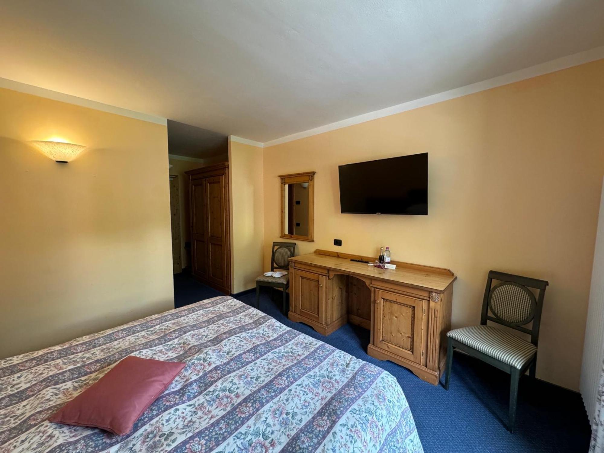 מולבנו Garden Hotel Bellariva חדר תמונה